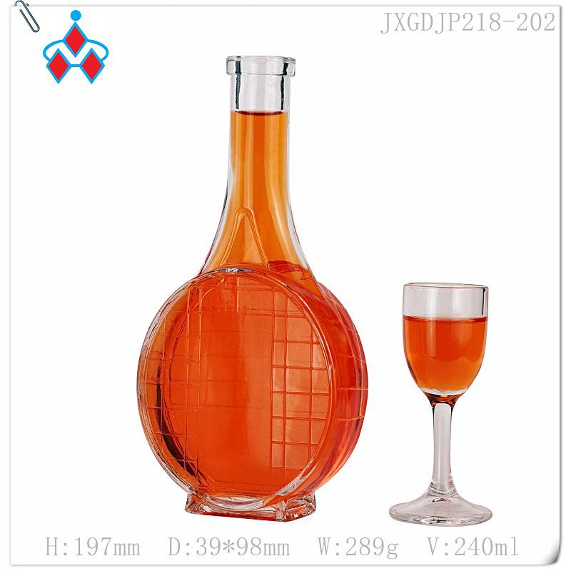 Inik boutèy vè ki gen fòm